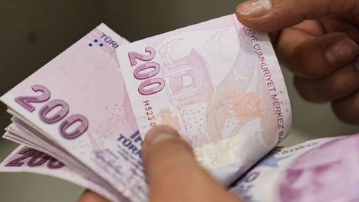 Yapı Kredi ve DenizBank'tan büyük zamlar