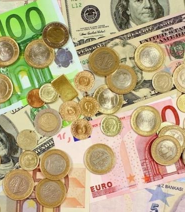 commerzbanktan-dolar-ve-euro-tahminleri-turk-lirasindaki-deger-kaybi-surecek-ESDmu7jD.jpg