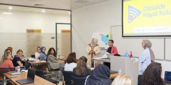 Türk Telekom Girişimci Kadınların Dijital Yolculuğunu Destekliyor