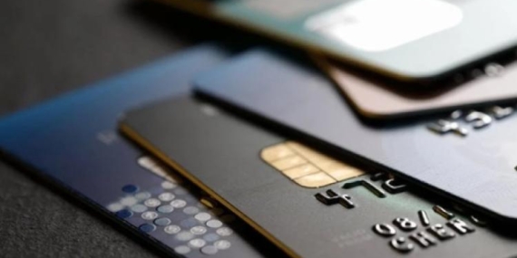 Vatandaş Borç Batağında: Bankalar Peşinde