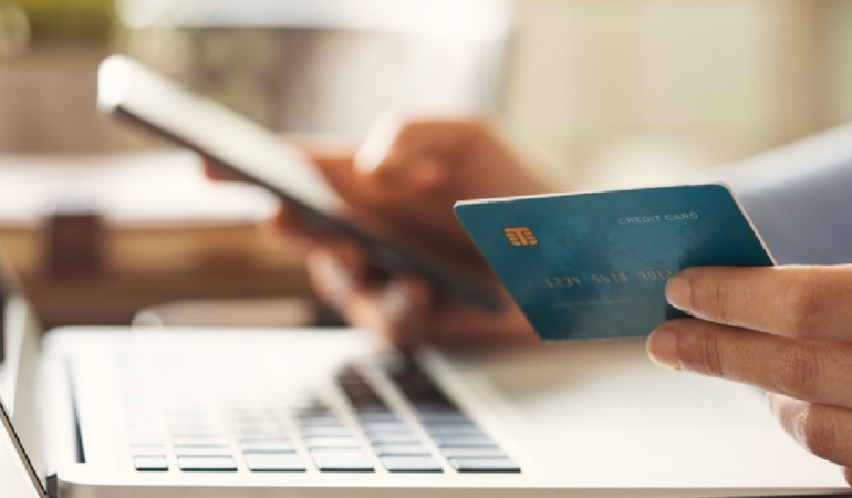 E-Ticarette Platform Dışı IBAN Transferiyle Dolandırıcılık Yöntemlerine Karşı Uyarı Yapıldı