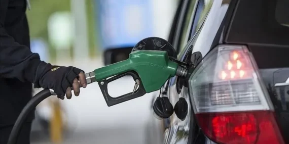 Akaryakıtta Eşel Mobil Sisteminin Bitişiyle Benzine 12,48 Liralık Zam Riski Belirdi